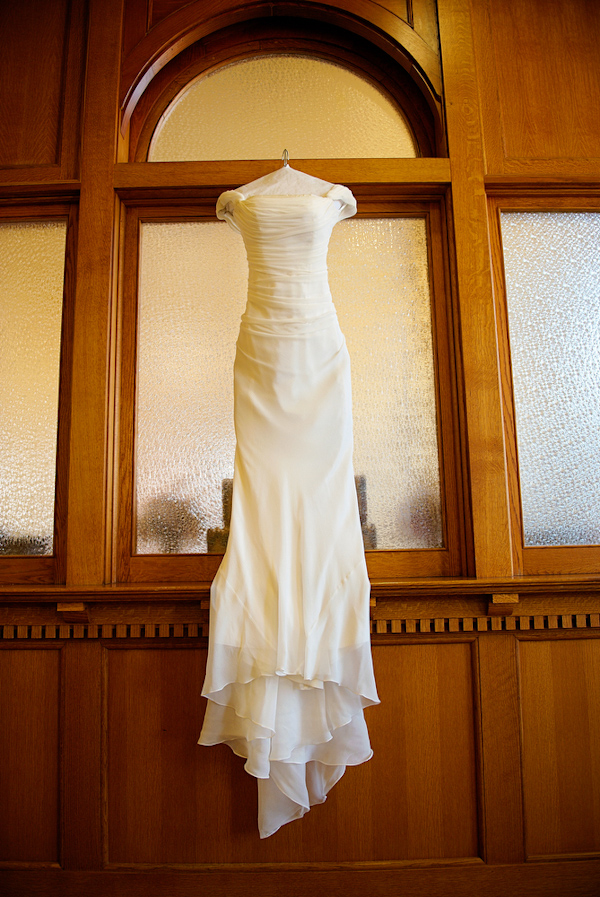 dress photo by Dallas based wedding photographers Aves Photographic